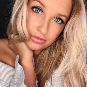 Meet your Posher, Mady